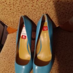 Women's Nine West Size 8.5 Heels