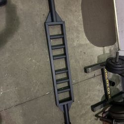 Monkey black steel Swiss bar