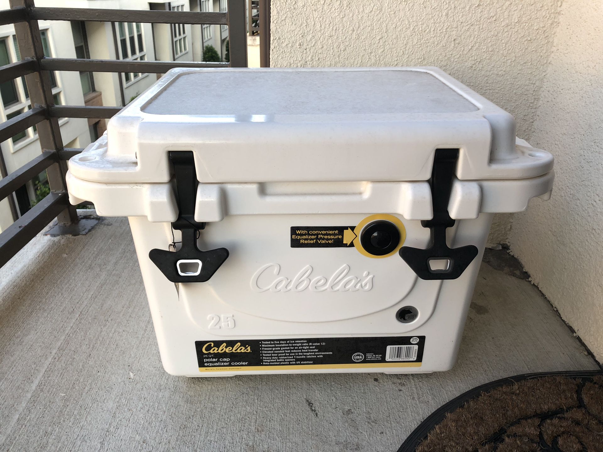 Cabela’s 25 qt Ice Cooler
