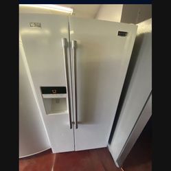 Maytag Side By Side Fridge/ Nevera Maytag Blanca