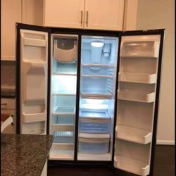 Black Side-by-side refrigerator