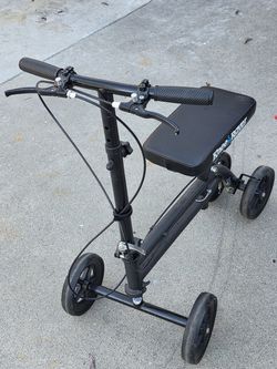 Knee scooter
