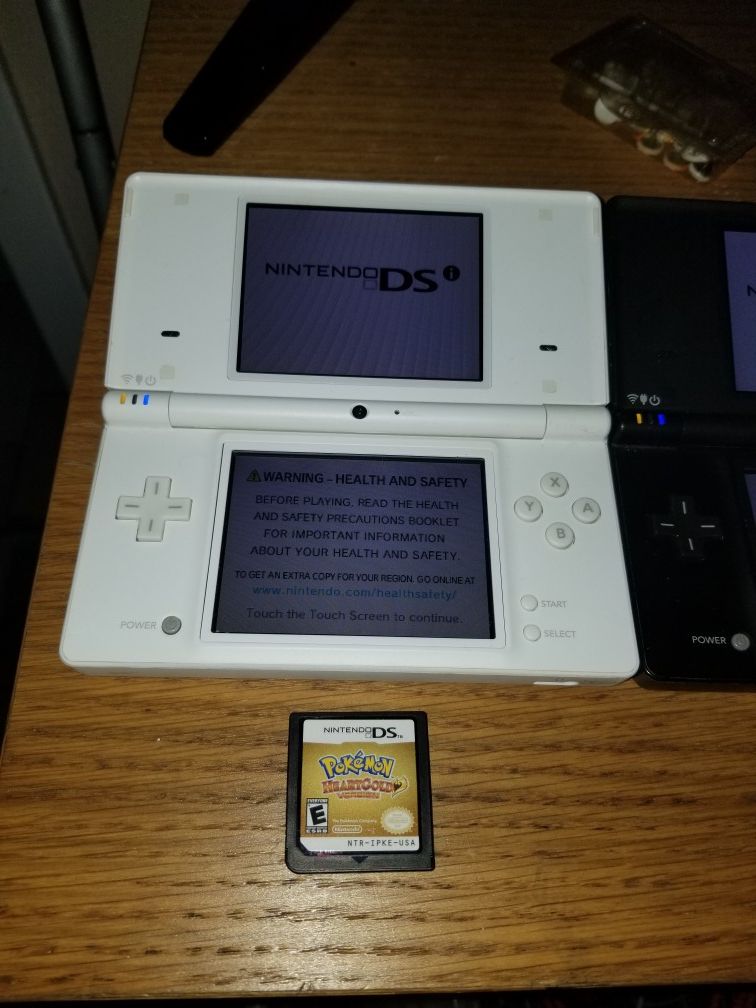 Nintendo DSi Bundle with Games