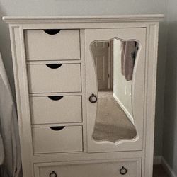 Grey/White Rooms To Go Cabinet with Mirror – Excellent Condition