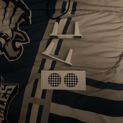 Cooling fan for XS Xbox and a 2TB Xbox one game Drive. 