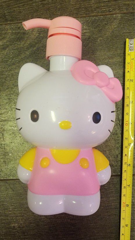 New Hello Kitty Soap Or Lotion Shampoo Etc Bottle Jar. SHIPPING AVAILABLE 