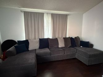 Sectional couch