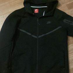 Nike Tech Large  Black Brand New