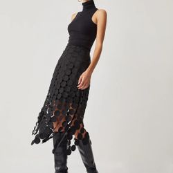 NWT COMMENSE LASER CUT LACE SKIRT