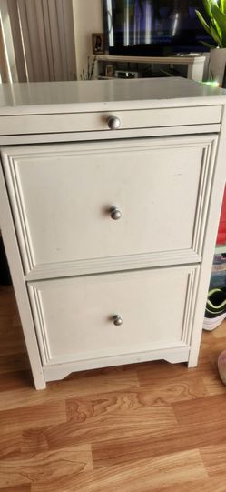 File cabinet