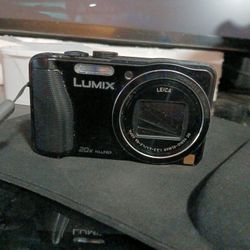 Lumix PANASONIC DMC-ZS25