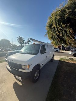 2001 Ford E-350