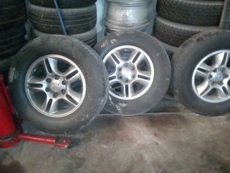 17"  wheels alum alloy OEM  Lexus