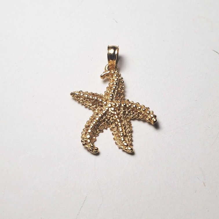 14k Gold Starfish Pendant