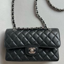 Chanel Classic Shoulder Bag Black