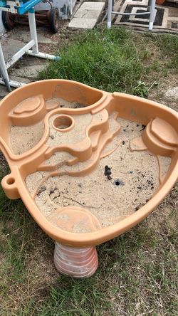 Water or sand toy for kids