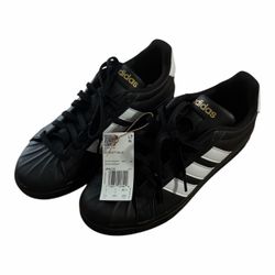 (NWT) Adidas Black 7.5 M  Streettalk Sneakers