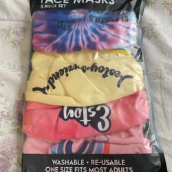 Face Masks: 5 Per Pack