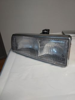Headlight Assembly (unknown vehicle)