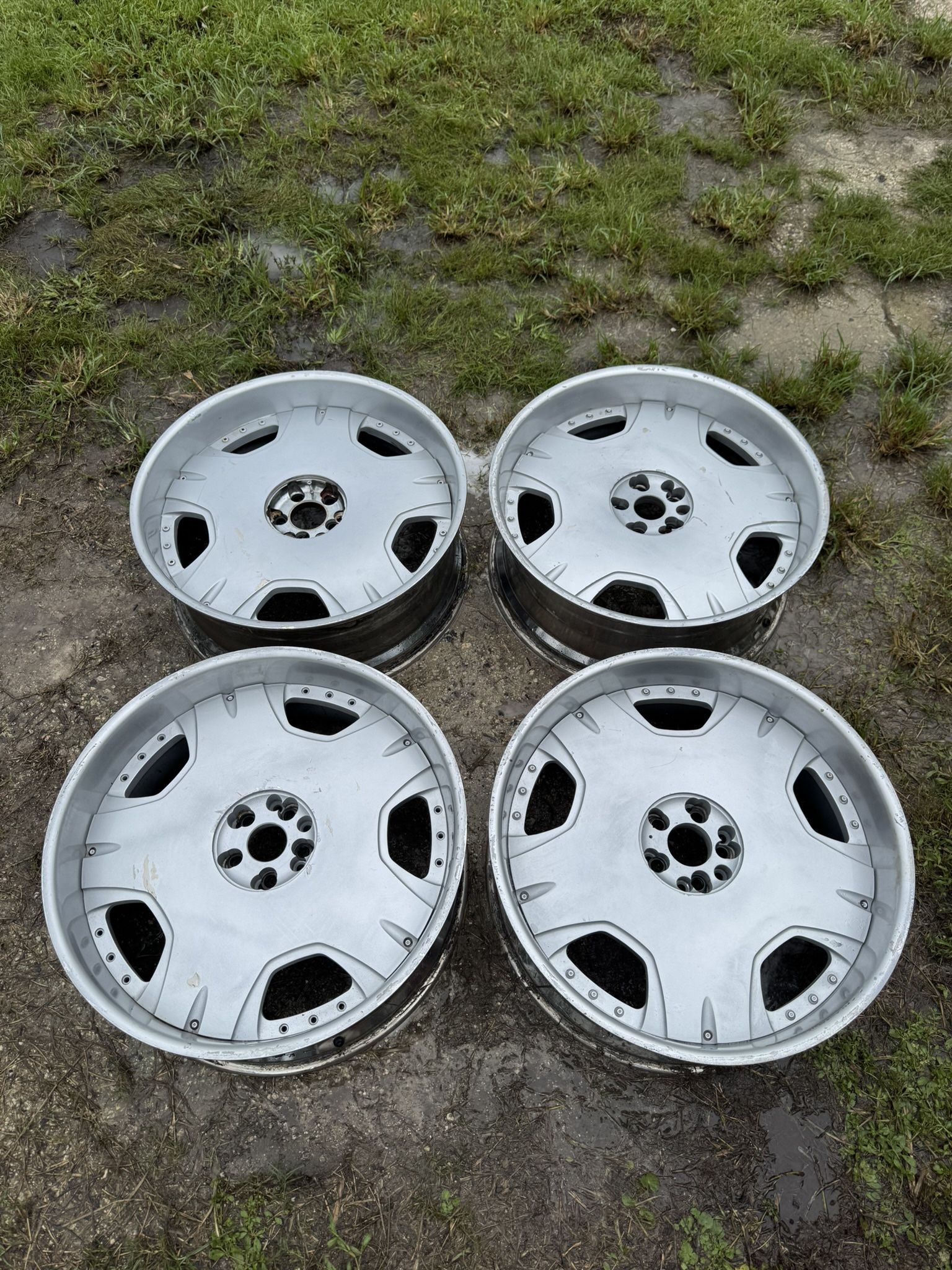2-Piece 26” DUB Rims 5x127