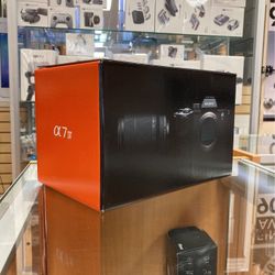 Sony A7 IV With 28-70mm Lens 