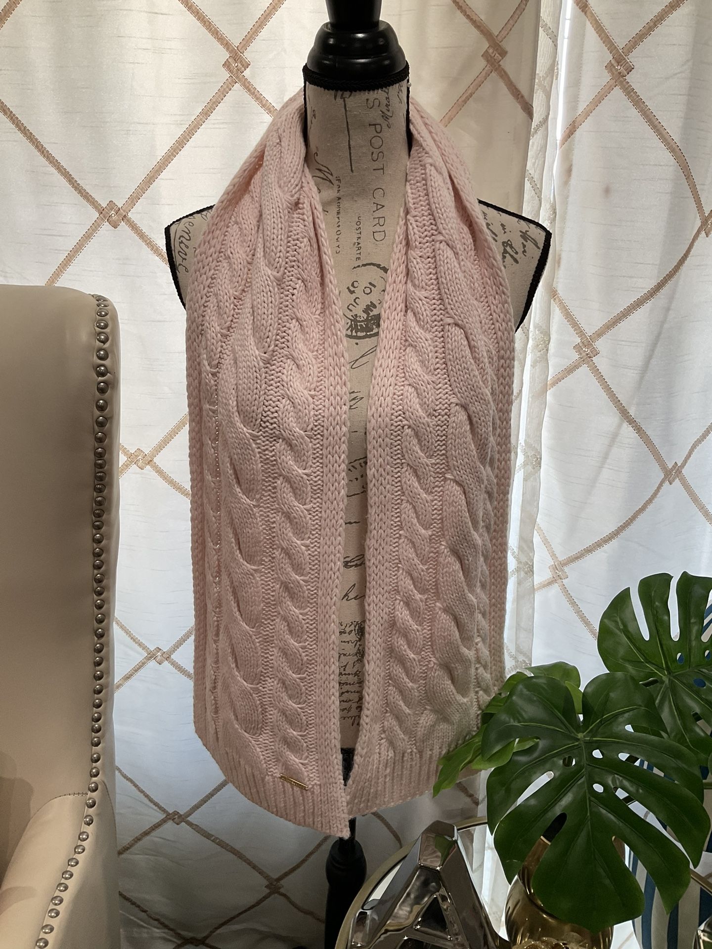 NWOT MICHAEL KORS BABY PINK CABLE KNIT SCARF