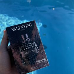 All Black Valentino Men’s Cologne 