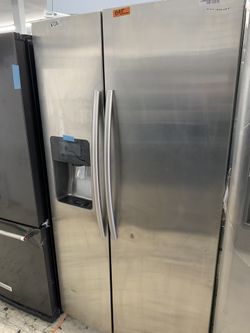 Samsung side by side in stainless steel