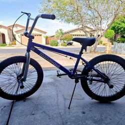 Mongoose  20" Bike