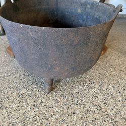 Antique Cast Iron Cauldron Or Wash Pot