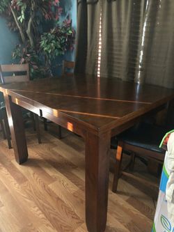 Lacks Dining Table