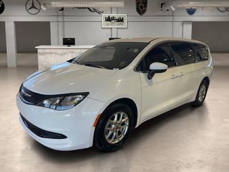 2022 Chrysler Voyager
