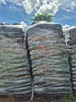 MINI PINE BARK PALLETS