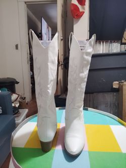 Urson extentened curve western boots