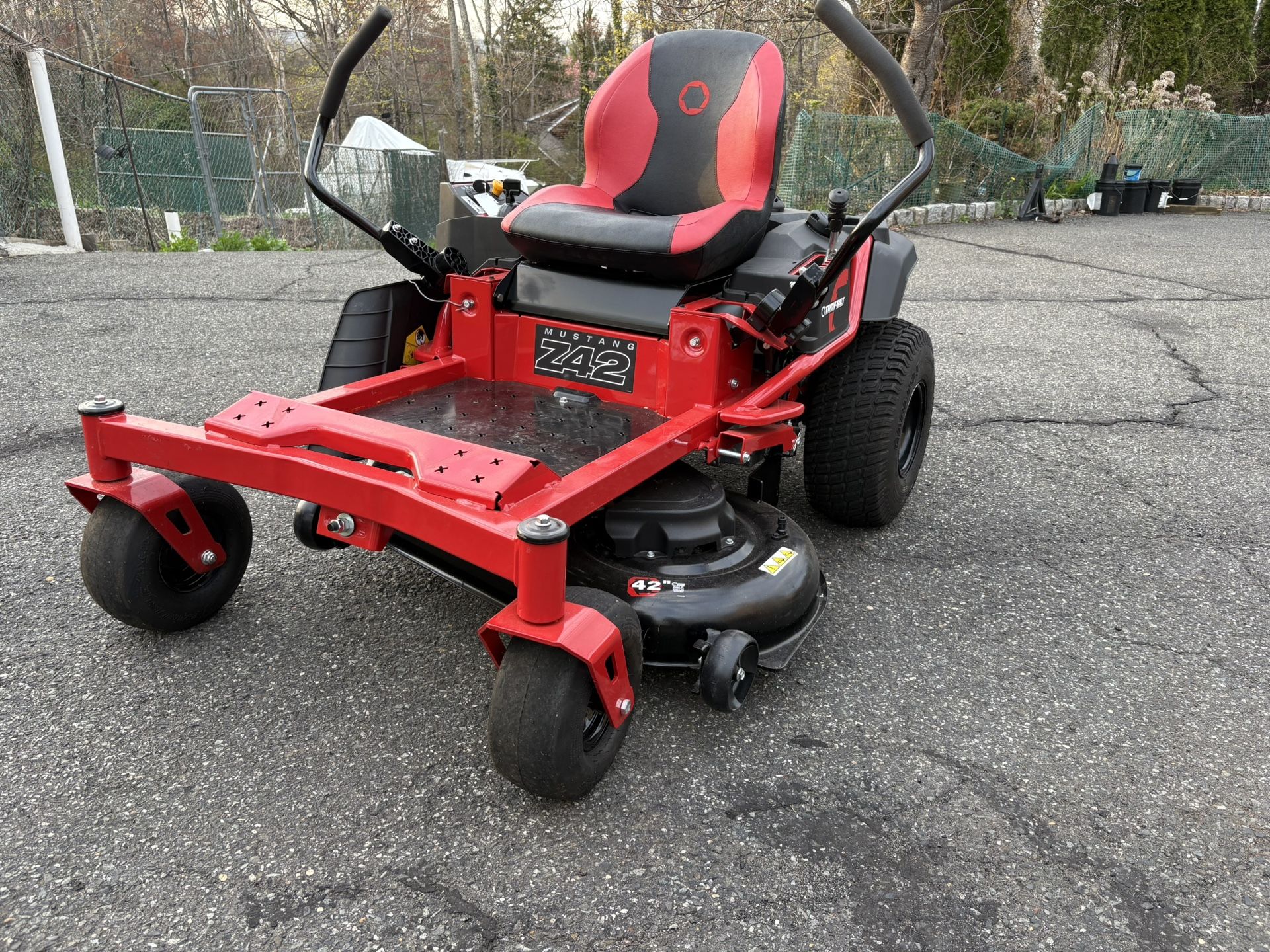 Troy Bilt 42” Zero Turn Mower