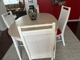 Kitchen table
