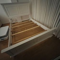 Queen bed Frame 
