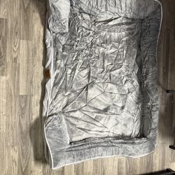 EHEYCIGA Extra Large Dog Bed XL, Fluffy Calming Dog.