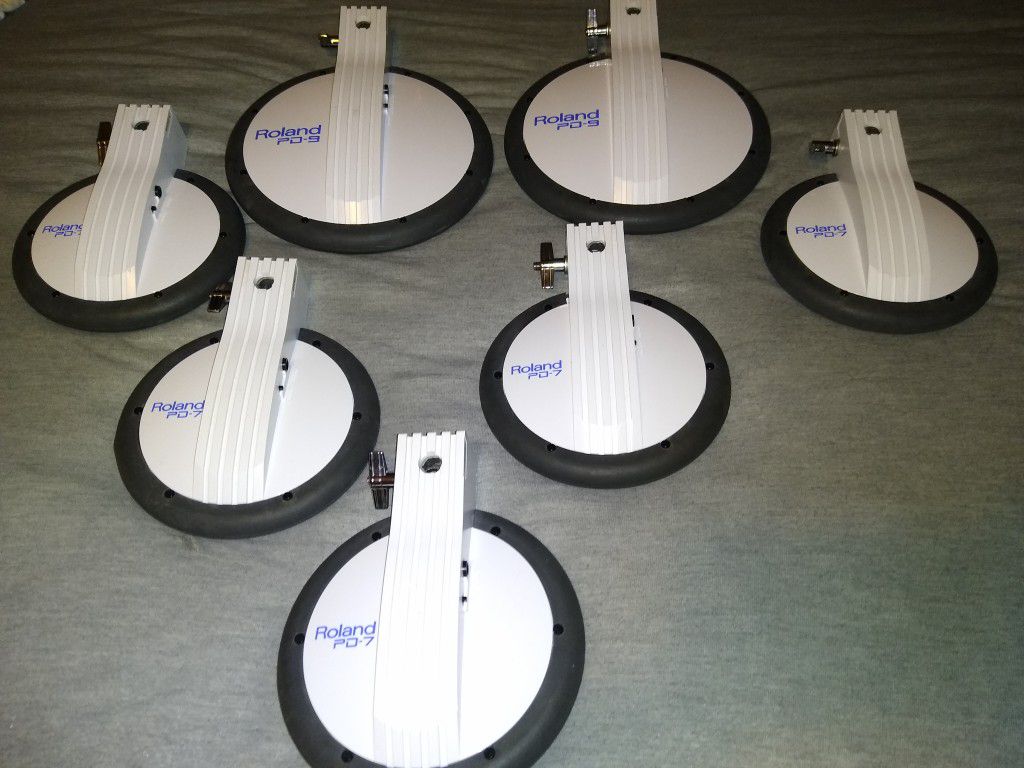 7 Roland drum trigger pads!! GREAT DEAL!!