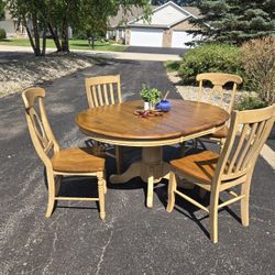 Table And Chairs 