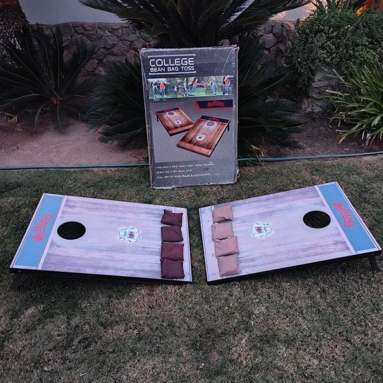 Bulldogs Cornhole Game. Like New. I Have Box For Storage.