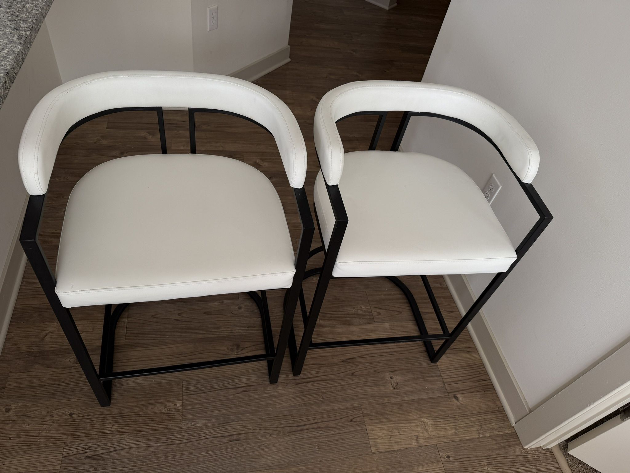 Set Of 2 Bar Stools