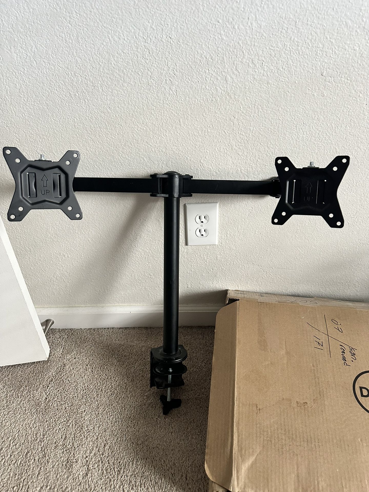 Dual computer Monitor Mount 