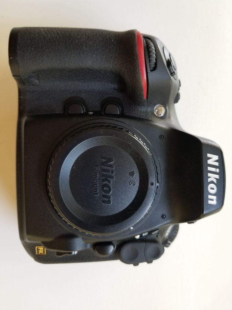 Nikon D800E 36.3 MP CMOS FX-Format Digital SLR Camera body. MINT CONDITION