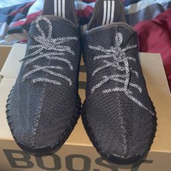 Yeezy Boost 350 V2 Black Non Reflective