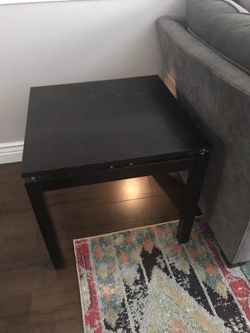 Nice large square wood end side table ****