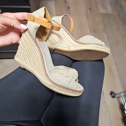 Tory Burch Wedge Sandal Size 9