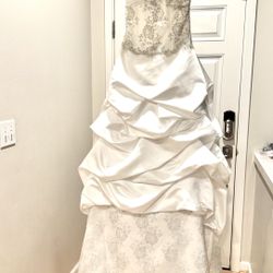 Brides By Demetrios Wedding Dress - Size Small