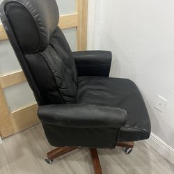 Black Leather Office Chair Support 300lbs+