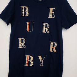 Burberry Men T Shirt Size Medium 